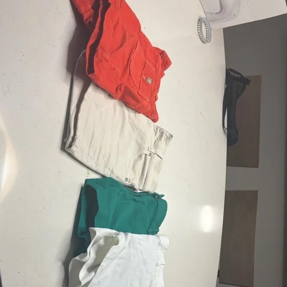 Lot of LOFT shorts - Picture 1 of 5